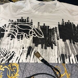 Versace Scribble Medusa TShirt Sz  XL with Gold Medusa Belt Buckle